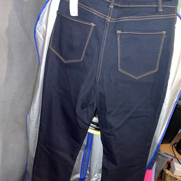 No Boundaries Jeans - Picture 2 of 8